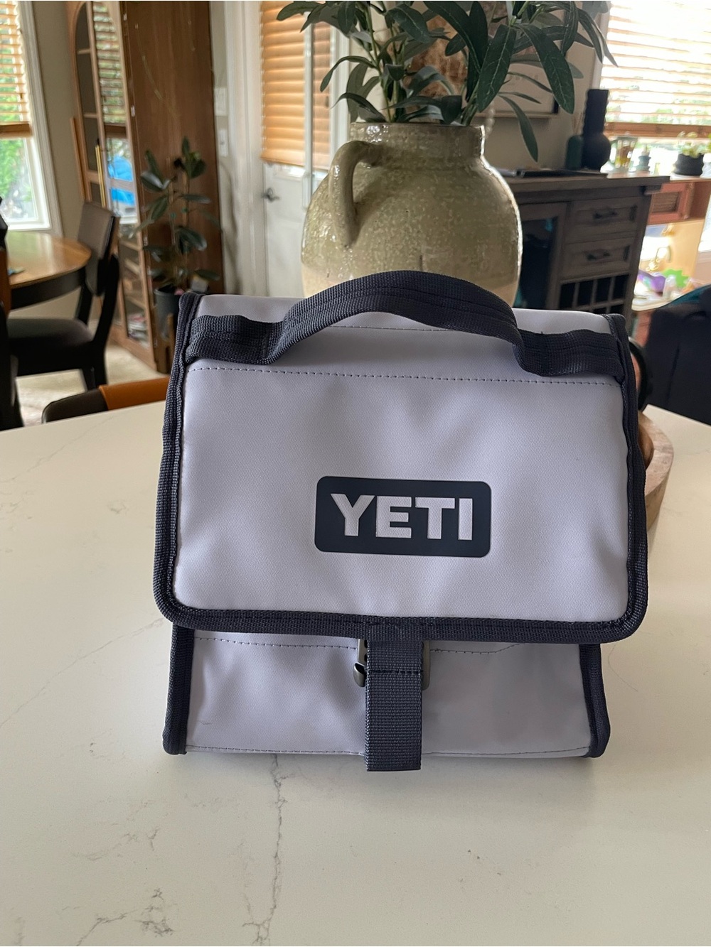 Yeti Daytrip Lunch Bag - Lilac with Dark purple trim